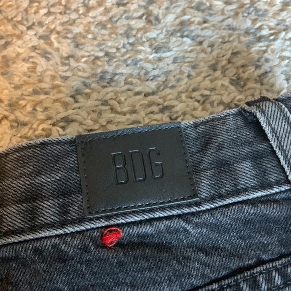 BDG Girlfriend Denim Shorts Black Cut‎ Off Jean Shorts - Picture 5 of 5